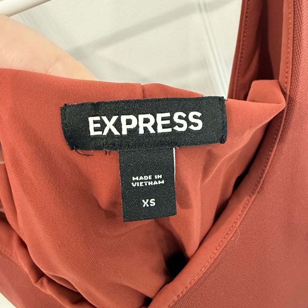 Express Body Contour Rust Orange Wrap Front Tie Waist Midi Dress Women’s Size XS - Picture 4 of 6